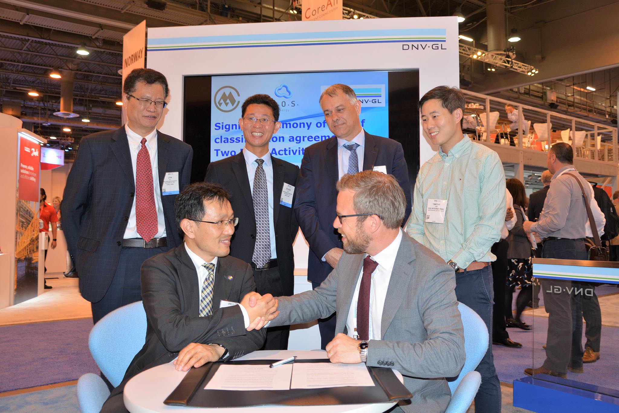 You are currently viewing DNV GL at OTC: CMHI and DNV GL ink LoI for two multi-activity jack-ups